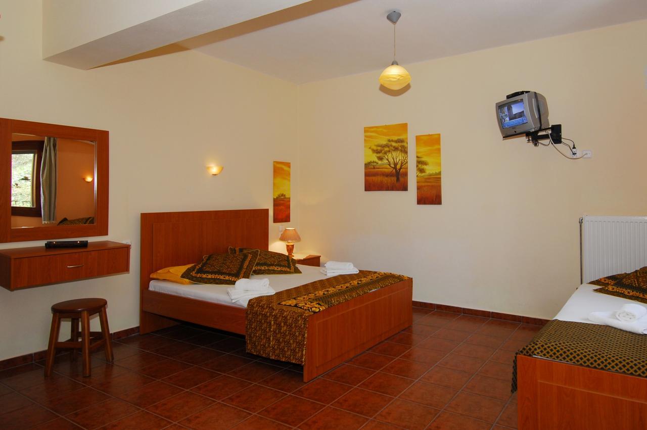 Menelaos Apartments レフォカストロ エクステリア 写真