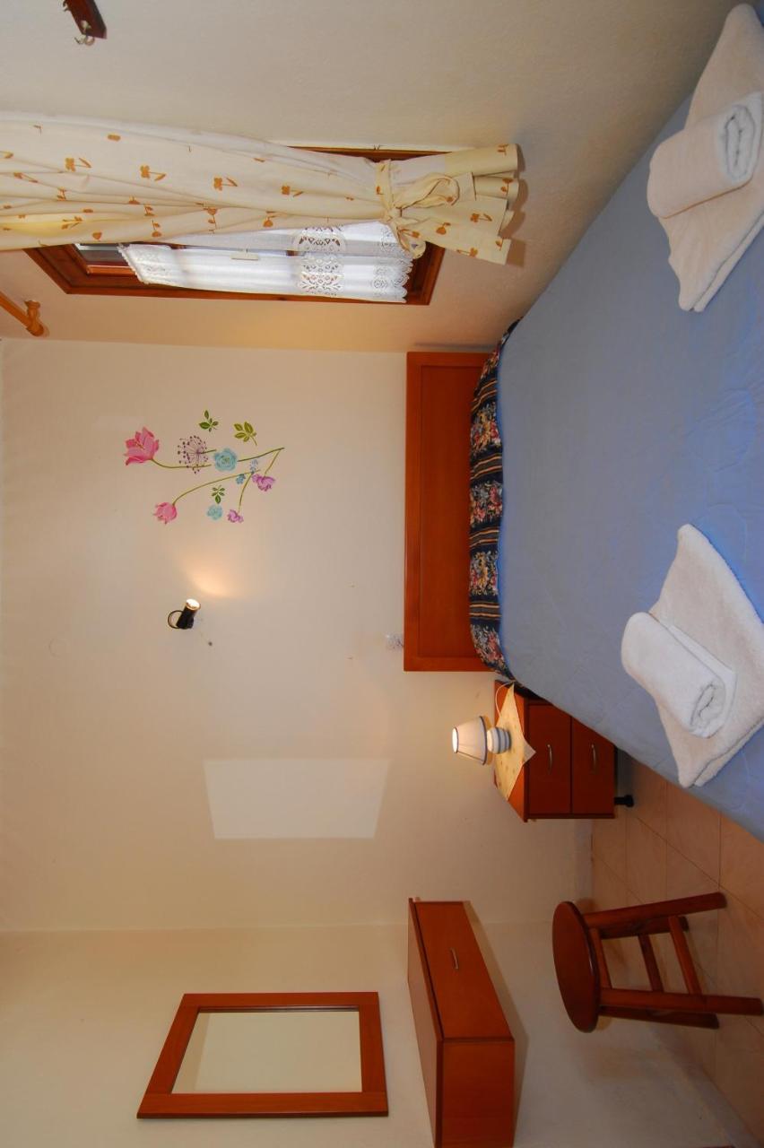 Menelaos Apartments レフォカストロ エクステリア 写真