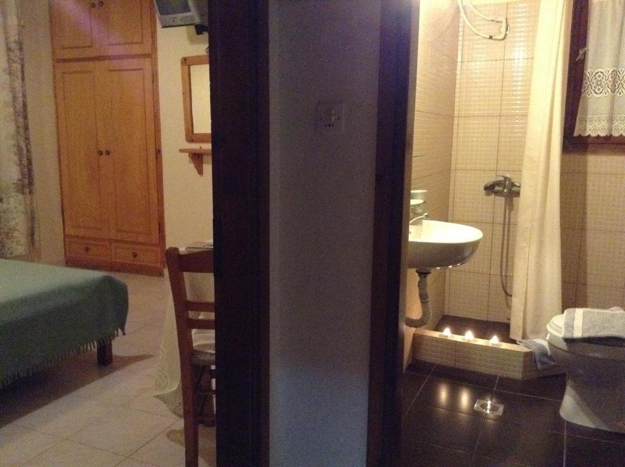 Menelaos Apartments レフォカストロ エクステリア 写真