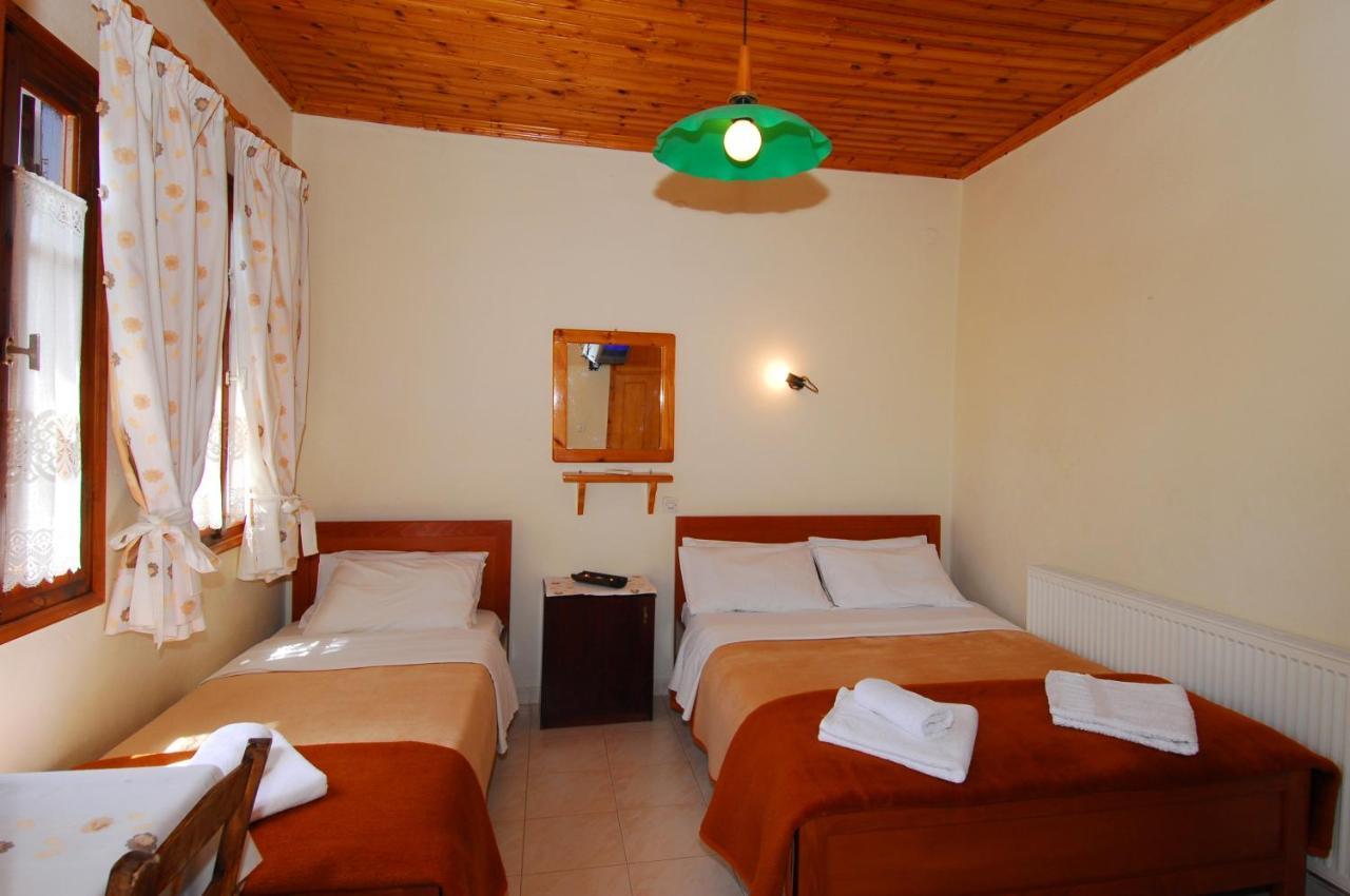 Menelaos Apartments レフォカストロ エクステリア 写真