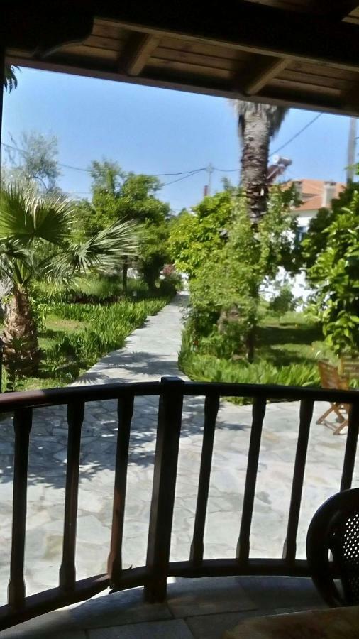 Menelaos Apartments レフォカストロ エクステリア 写真
