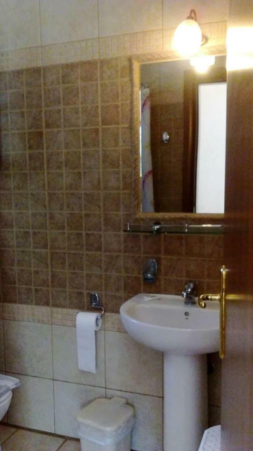 Menelaos Apartments レフォカストロ エクステリア 写真